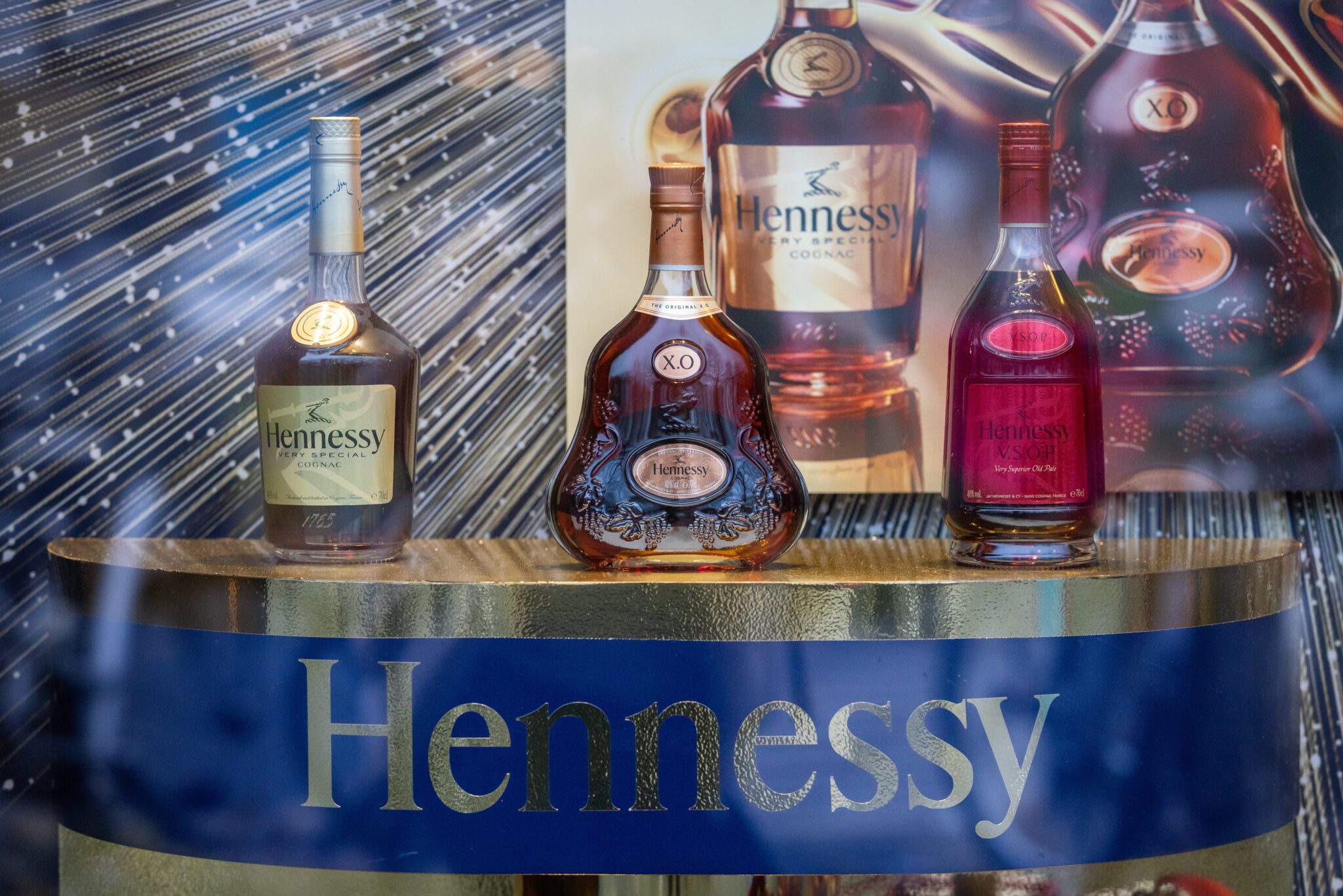 Hennesy window signing
